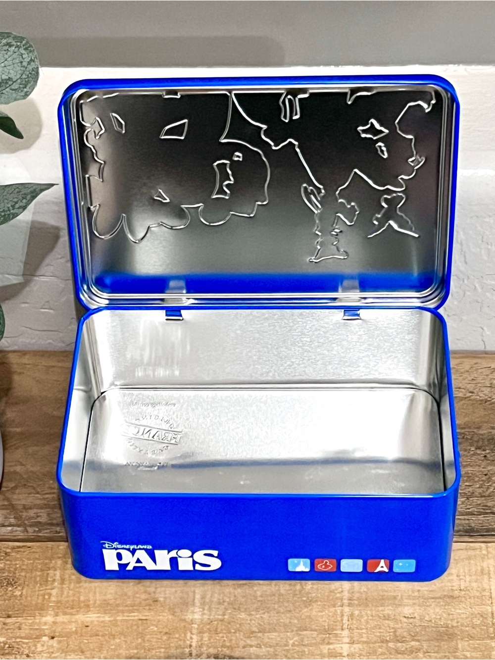 Official Disneyland Paris Sablés Shortbread Cookie Tin Made in France - Picture 2 of 3